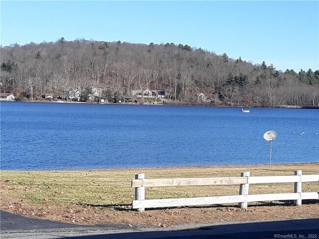 Building Photo - 481 Moosup Pond Rd