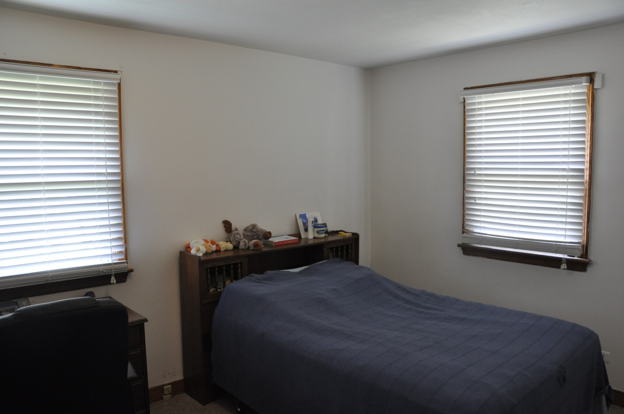 Master bedroom - 2414 Sunset Rd
