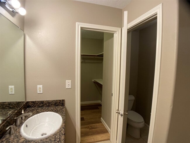 Building Photo - 13510 Wintercrest Dr