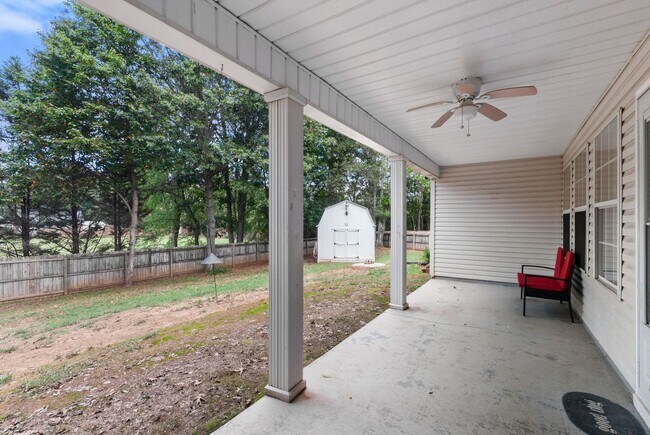 Building Photo - Great Location in the Heart of Madison!