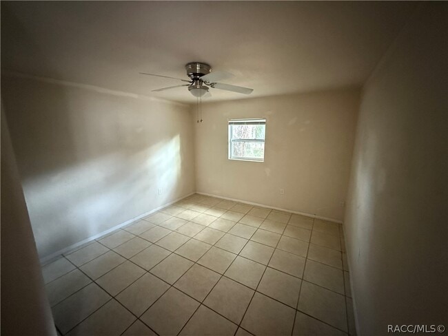 Building Photo - 3550 Viaduct Ln