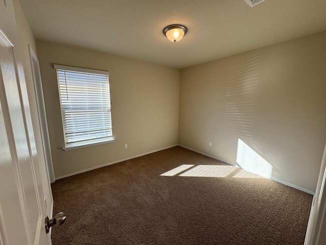 Building Photo - 5913 Harriet Tubman Ave