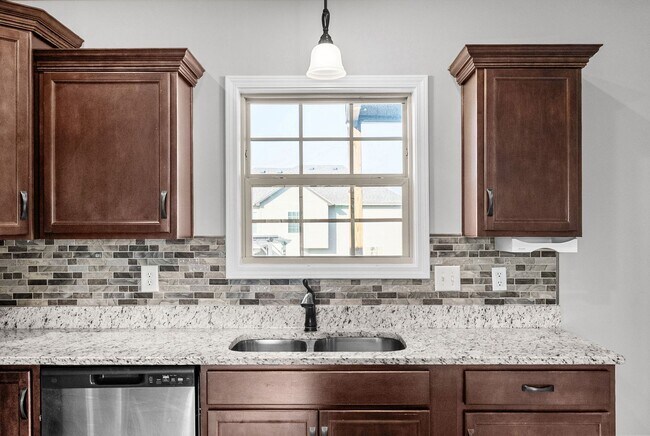 Building Photo - 1378 Dan Brown Dr