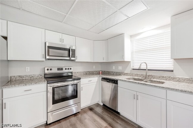 Building Photo - 19480 Poppytree Ct