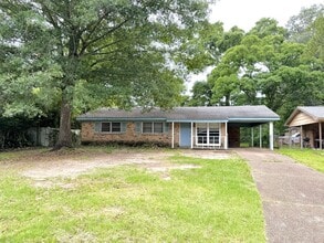 Building Photo - 654 Ynestra Dr
