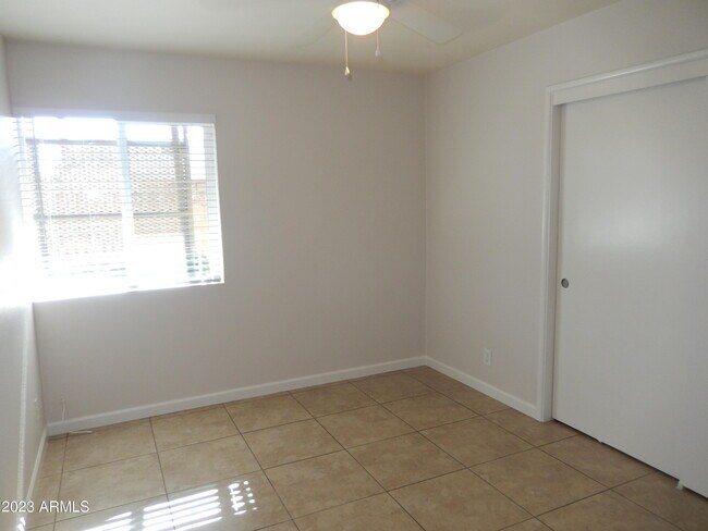 Building Photo - 3618 E Montecito Ave