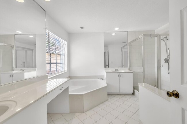 Building Photo - 10694 Wheelhouse Cir