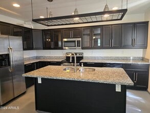 Building Photo - 2302 N 36th St