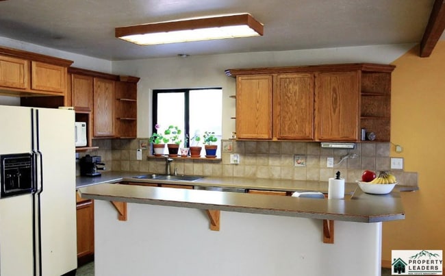 Building Photo - Charming 3-Bedroom Home Across from Orchard Park