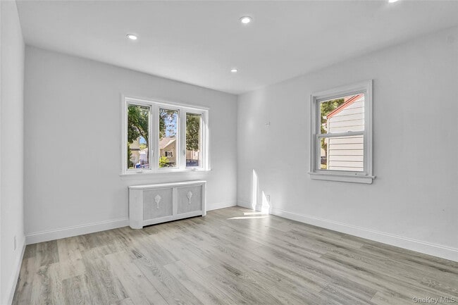 Building Photo - 86-27 239th St