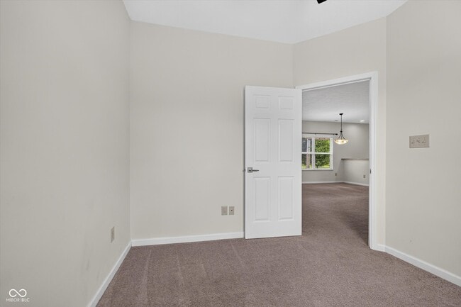 Building Photo - 793 N Crystal Dr