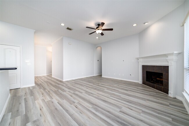 Building Photo - 23150 Tranquil Spring Ln