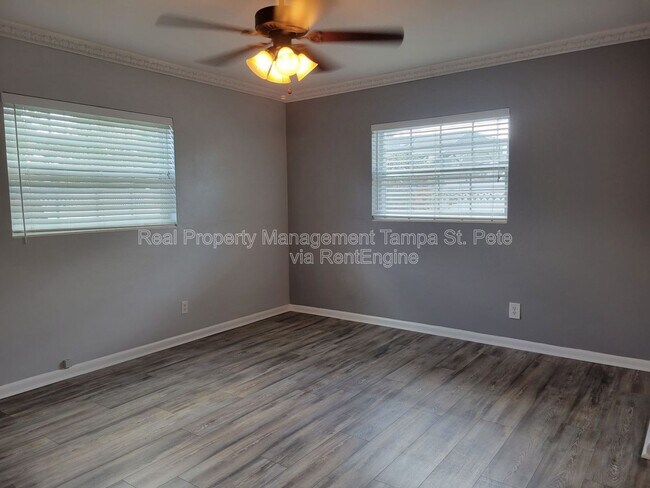 Building Photo - 2106 N Overbrook Ave