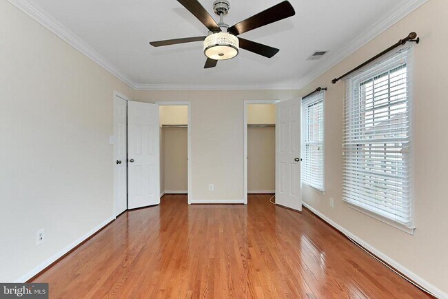 Building Photo - 9630 Sutton Green Ct