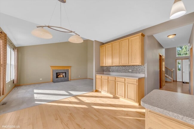 Building Photo - 24525 Champion Dr