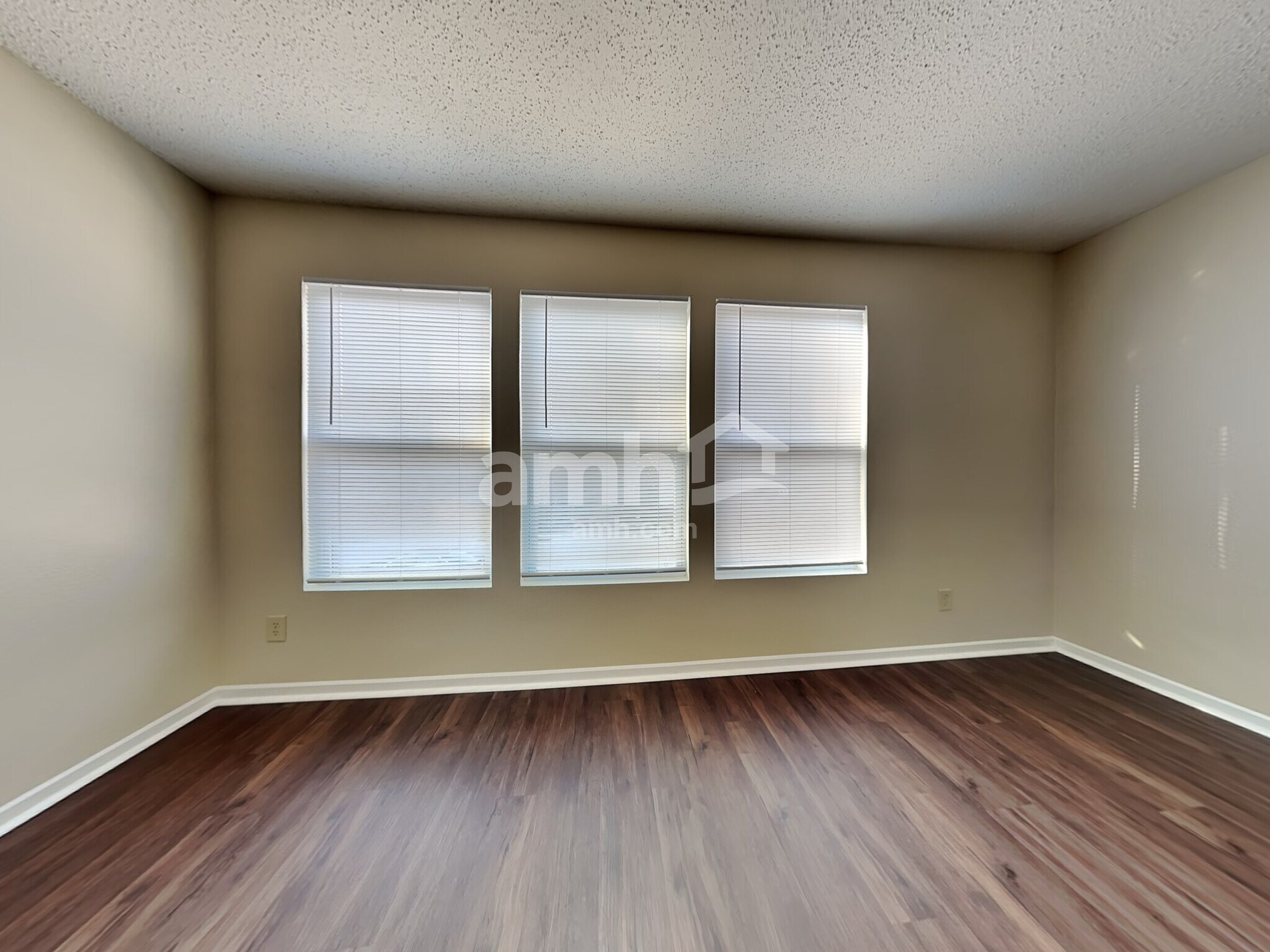 Building Photo - 1212 N Aberdeen Dr