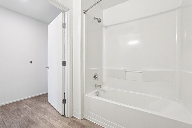 Interior Photo - 1404 Boylston