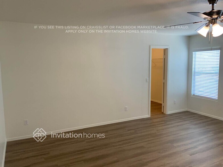 Building Photo - 1806 E Patrick Ln
