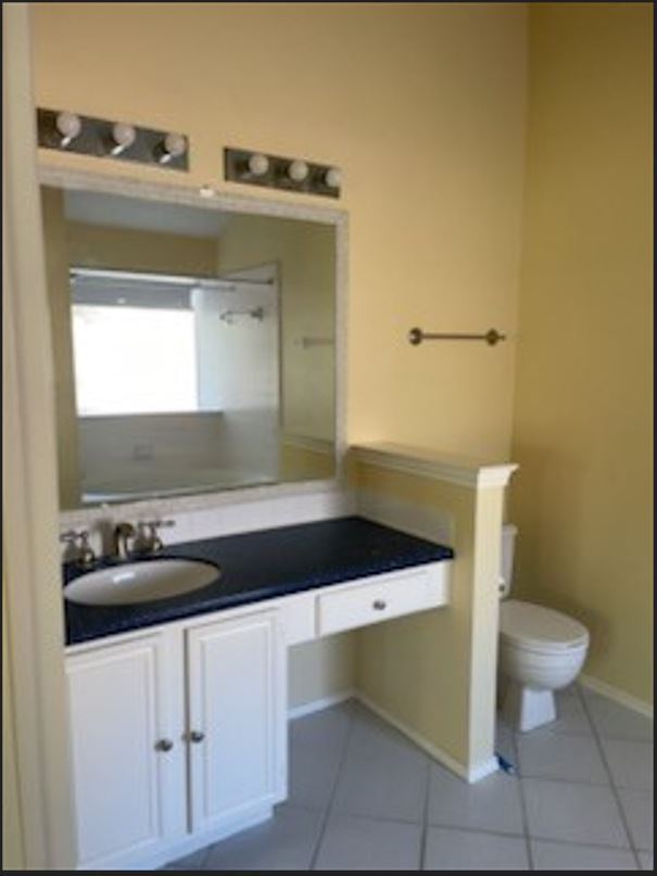 Building Photo - 2822 White Oak Dr