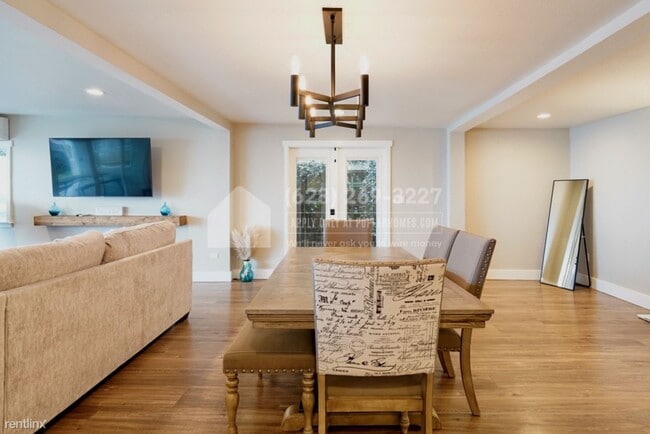 Building Photo - 4 br, 2 bath House - 1002 43rd St NW -