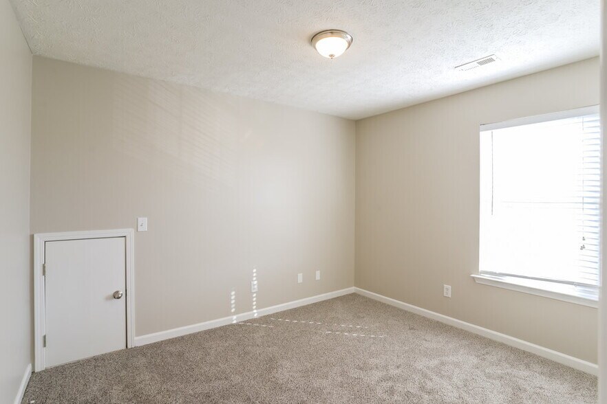 Building Photo - 119 Shady View Dr