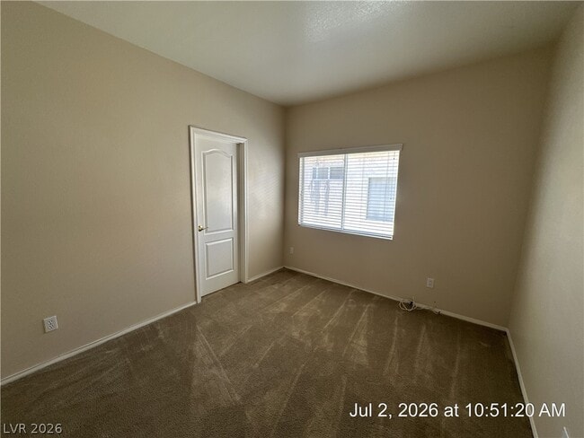 Building Photo - 122 McLaren St