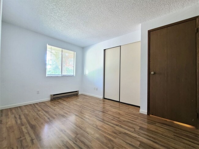 Building Photo - 2 Bed / 2 Bath Condo in Mountlake Terrace ...