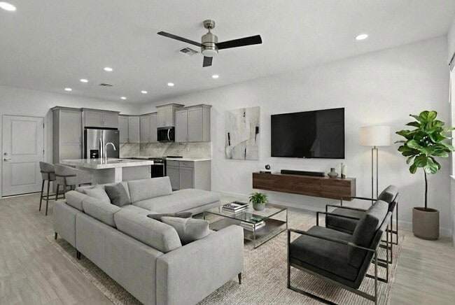 Building Photo - 4616 Longwood Lk Sq