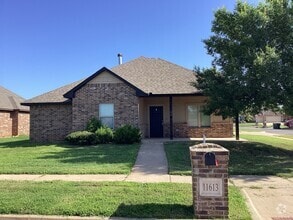 Building Photo - 11613 SW 20th St