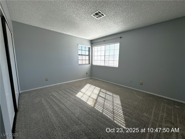 Building Photo - 2538 Wolverton Ave