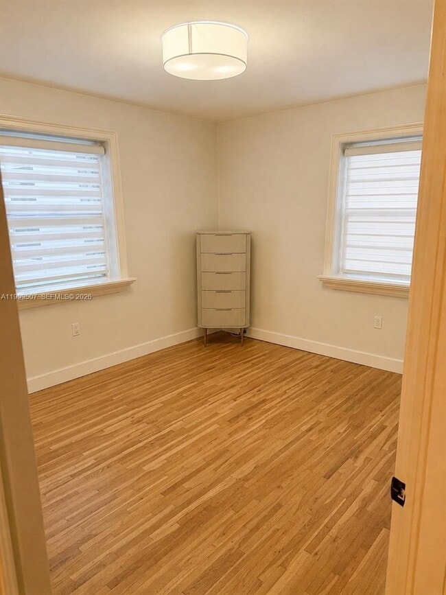 Building Photo - 5605 SW 80th St