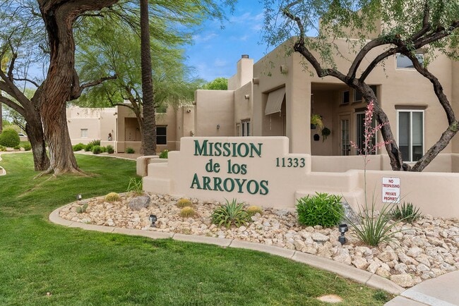 Building Photo - Mission de los Arroyos Beauty!