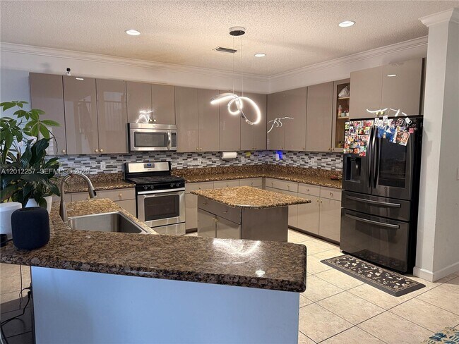 Building Photo - 10434 White Pinto Ct