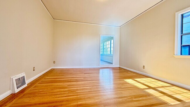 Building Photo - 1520 Leimert Blvd