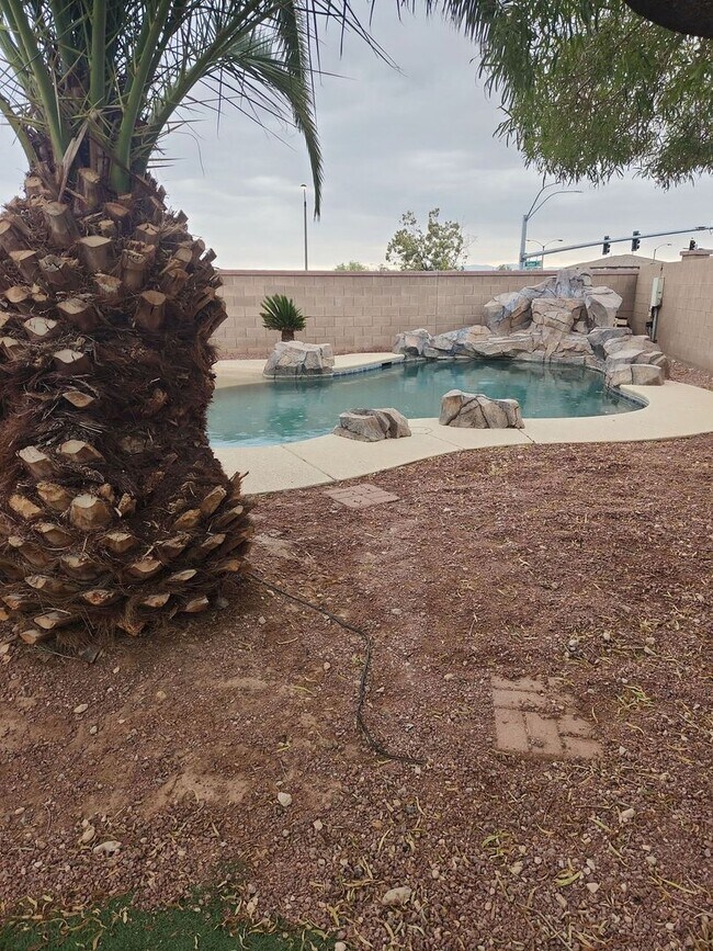 Building Photo - A Stunning 4 Bedroom Home with a Sparkling Pool