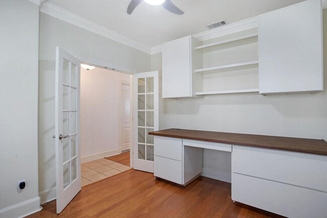 Building Photo - 6715 Windrift Way