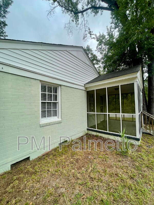 Building Photo - 320 Culler St