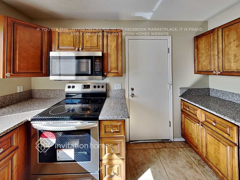 Building Photo - 4779 W Wahalla Ln