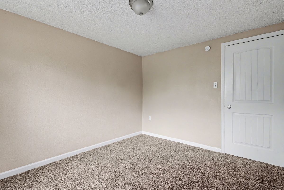 Building Photo - 1117 Cooper Ave