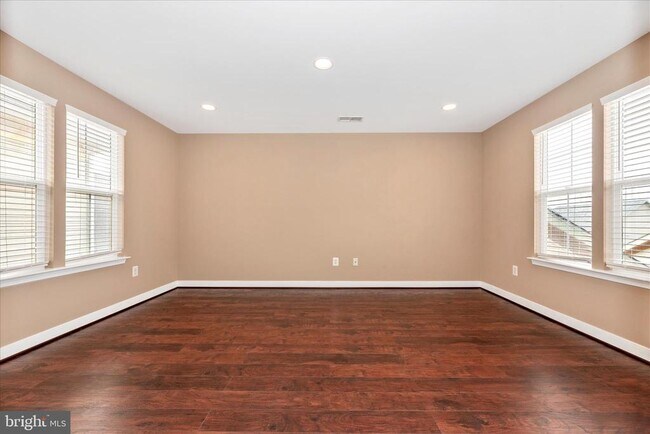 Building Photo - 3907 Braveheart Cir