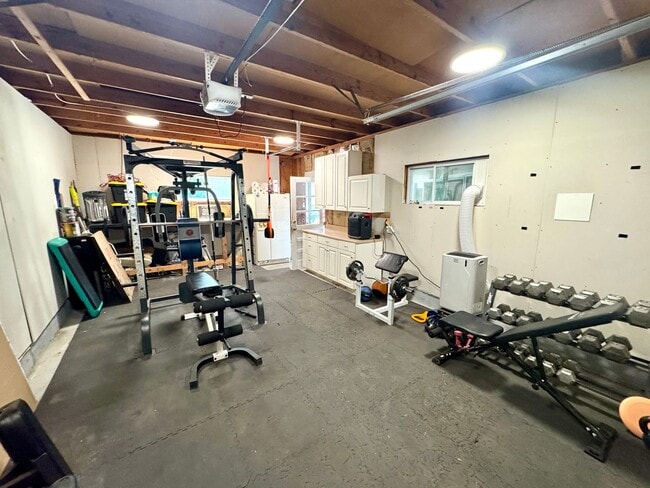 Building Photo - 4-Bedroom Home with Bonus Flex Room