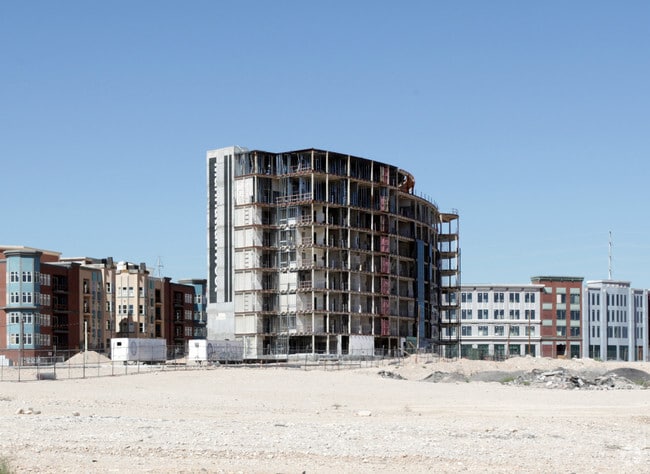 Building Photo - Bldg 7