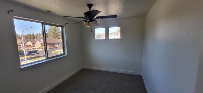 Building Photo - 21187 SE Kayla Ct