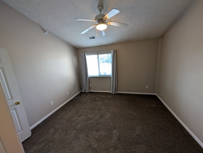 Building Photo - 8522 Jasonville Ct SE