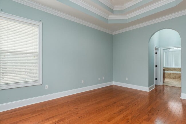 Building Photo - 205 Utopiate Ct