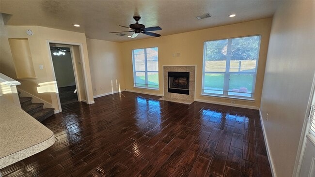Building Photo - 2320 Shady Pine Dr