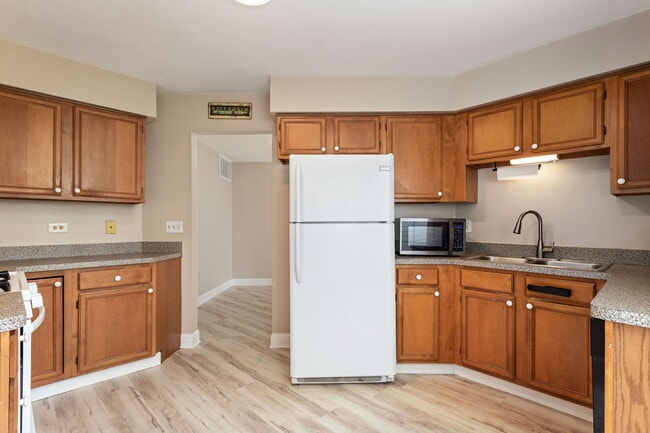 Building Photo - 4876 Prestwick Pl