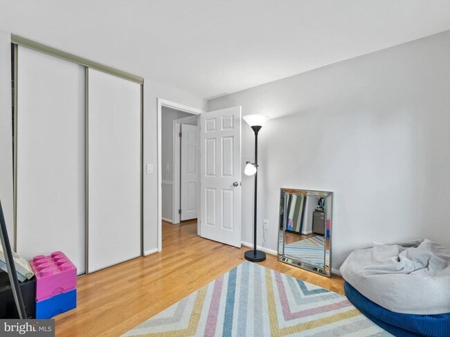 Building Photo - 13517 Point Pleasant Dr