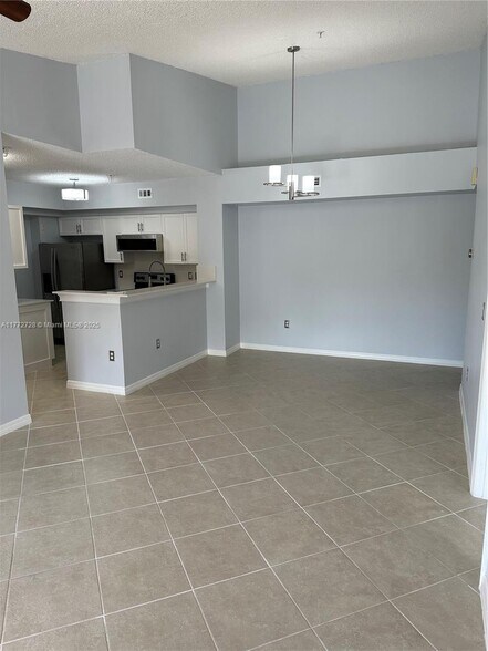 SO FLO Real Estate Group 3199 Cocoplum Cir # 3366 COCONUT CREEK, FL - 3199 Cocoplum Cir