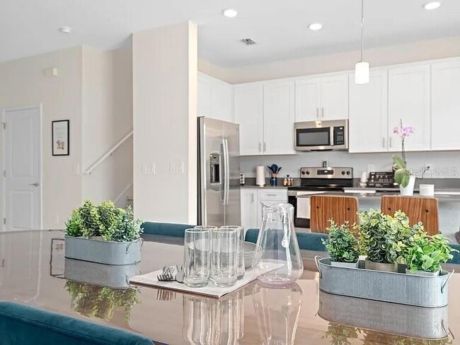 Building Photo - 7456 Stone Crk Trl